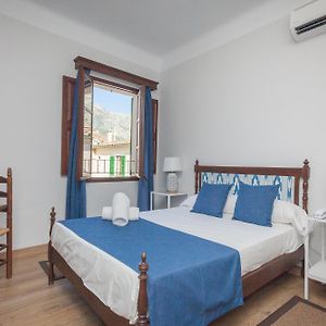 Double Room Air-Conditioning